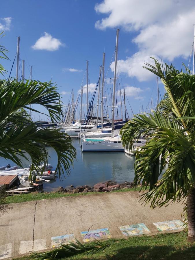 Appartement Face A La Marina Du Marin Martinique Le Marin Exterior foto